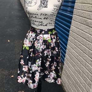 ✨💕💃🏾SKIRTS SKIRTS SKIRTS!✨